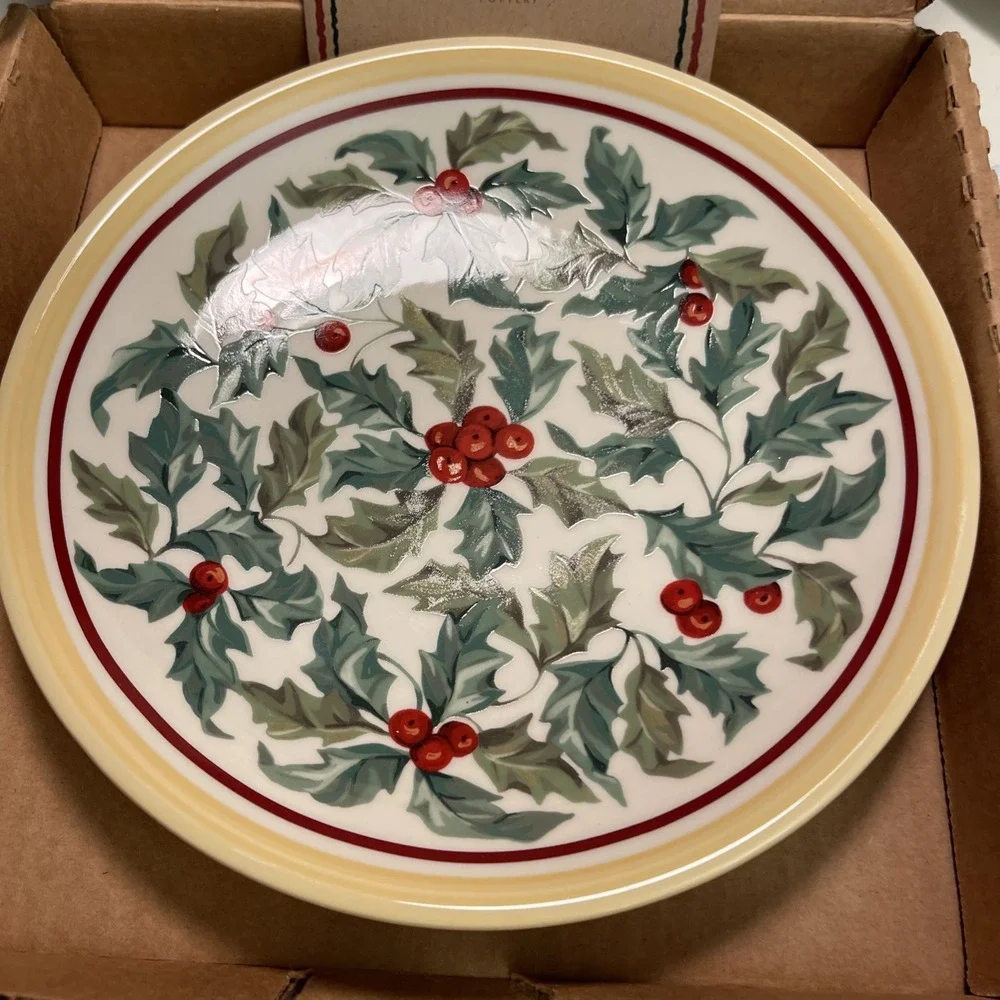 Longaberger Pottery American Holly 8